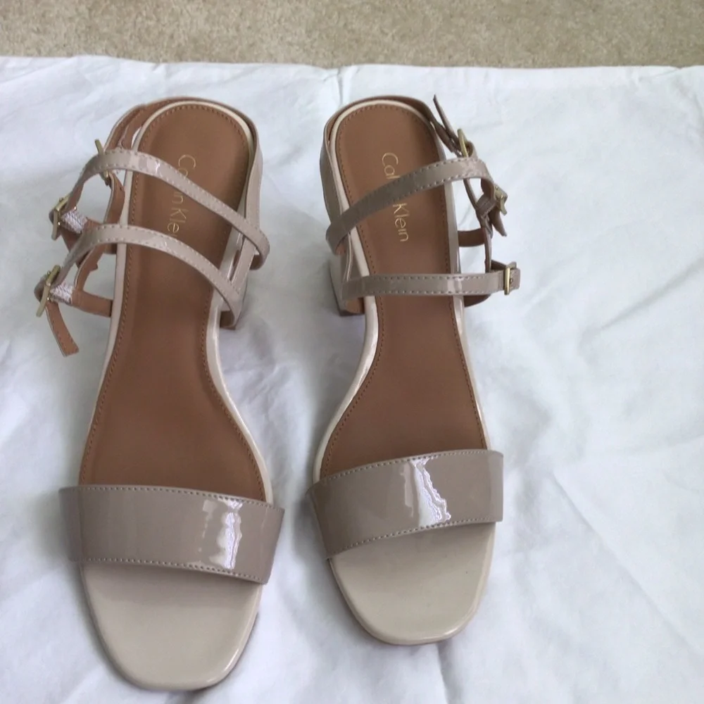 Calvin Klein never worn
